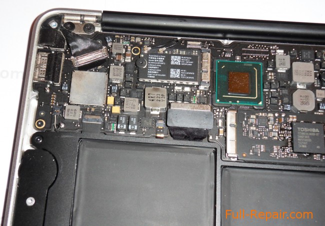 Внутренности MacBook Air