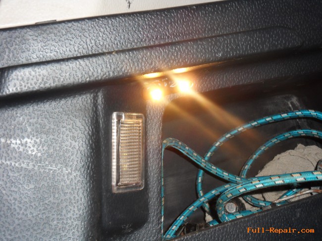 Подсветка багажника фото