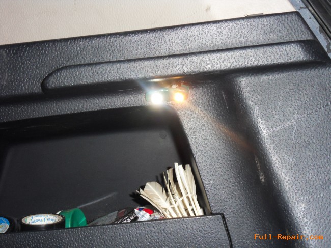 Подсветка багажника авто фото